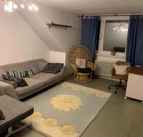 Einzimmer Dachgeschosswohnung ohne Anmeldung bis Ende August - Berlin Steglitz-Zehlendorf
