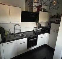 Mietwohnung, Dachgeschoss, 3-Zimmer, Einbauküche - Sulzbach-Rosenberg