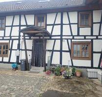 Freundliche 3-Zimmer-Erdgeschosswohnung in Hennef Greulsiefen - Hennef (Sieg)