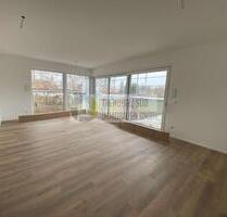 Einziehen & Wohlfühlen: 3-Zimmer-Obergeschoss Wohnung als Erstbezug inkl. Einbauküche in Burgrieden!