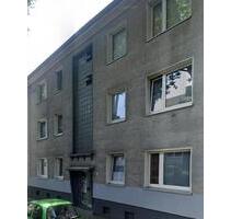 Schöne Renovierte Wohnung - 570,00 EUR Kaltmiete, ca.  60,00 m² in Essen (PLZ: 45276) Stadtbezirk VII