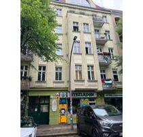 2 Zimmer Altbauwohnung am Boxhagener Platz - Berlin Friedrichshain-Kreuzberg