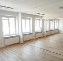 Exklusives Bürozimmer, Altbau-Charme am Moritzplatz (40m²) ALL IN - Trostberg