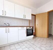 Helle 2-Zimmer-Wohnung mit Einbauküche in Stumsdorf - Zörbig