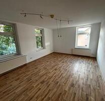 Helle 2-Raum-Wohnung mit großer Küche und Bad in Coswig
