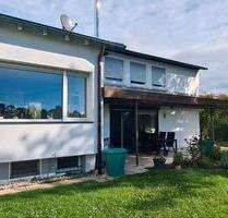 Privatverkauf - Freistehendes Haus mit großem Garten - Sachsenheim