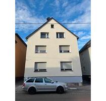 Frisch renovierte 3 Zi Dachgeschosswohnung ab August - Stuttgart Neuwirtshaus