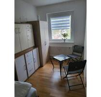 1 Zimmer mit Anmeldung - 500,00 EUR Kaltmiete, in Berlin (PLZ: 13465) Reinickendorf