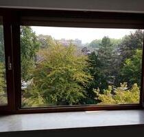 Duisburg-Walsum 46 qm DG-Wohnung EBK in saniertem 4-Familienhaus