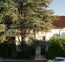 2-Familienwohnhaus mit schön großem Grundstück - Remchingen