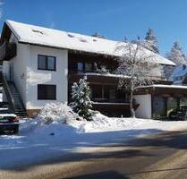Schöne, helle 3-Zimmerwohnung, 93qm mit Balkon und Garten - Hinterzarten