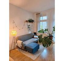Zweizimmerwohnung mit Balkon und EBK ab Mitte November - Halle (Saale) Am Wasserturm/Thaerviertel