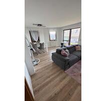 2,5 Zimmer Wohnung mit Terrasse - Neckartailfingen
