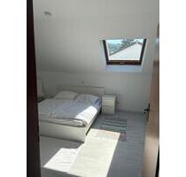 Wohnung mit Arbeitsplatz, Balkon & Stellplatz, Seeheim-Jugenheim