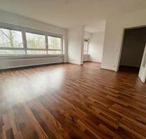 Geräumige 4-Zimmer-Wohnung mit Balkon! - Essen Stadtbezirk IX