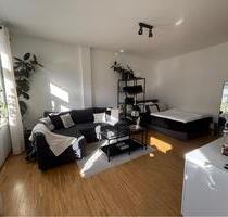 ANFRAGESTOP ! Helle 1-Zimmer-Wohnung (30 qm) mit Einbauküche - Leipzig Ost