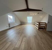 Renovierte 3-Zimmer-Maisonettewohnung mit Südbalkon - Achim