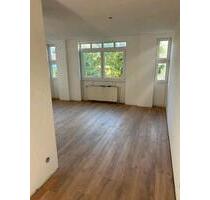Helle 1-Raum Wohnung in Dresden-Weißig frisch renoviert ab 1025