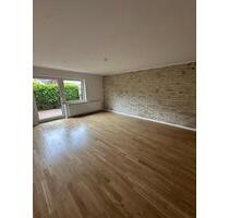 Elmenhorst - frisch sanierte 2-Zimmerwohnung im Erdgeschoss mit Terrasse - Elmenhorst/Lichtenhagen