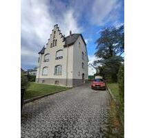 3-Familienhaus - EG zur Selbstnutzung + 2x Miete in Bad Camberg