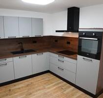 4ZKB Kernsaniert 131m² EG Wohnung + Neue Einbauküche mit E-Geräte - Dorn-Dürkheim