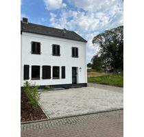 Wohnung in Gillrath ca. 80 qm 1. Etage mit Balkon - Geilenkirchen