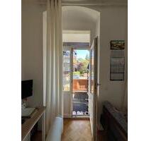 Ruhige 1-Zimmer-Wohnung mit Balkon - Dresden Loschwitz