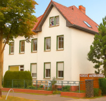 Attraktives Mehrfamilienhaus (5 Wohnungen, 1 Gewerbe, 8 Garagen) - Berlin Treptow-Köpenick