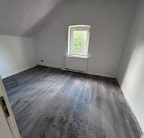 Renovierte DG Wohnung in Hachen mit 2 Kinderzimmern - Sundern (Sauerland)