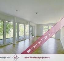 Energieeffiziente Wohnung mit direktem Moselblick – 2-Zimmer-Wohnung mit großzügiger Terrasse, Einbauküche & Tiefgaragenstellplatz - Trier Nord