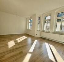 Wunderschön und sanierte 2-Zi.-Wohnung mit Balkon im Herzen von Döbeln