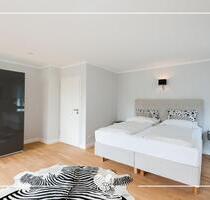 UNMÖBLIERTE 3-ZIMMER-WOHNUNG IN MÜNCHEN