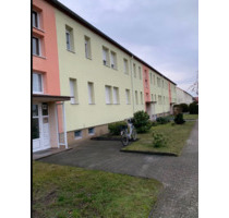 Renovierte Wohnung mit Einbauküche in ruhiger Lage zu vermieten! - Ruhland