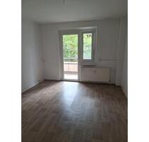 Attraktive 2 Zimmer Wohnung Balkon und EBK . Für Rentner 54 m2 - Bad Salzungen