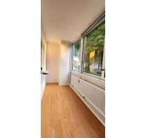 2 Zimmer Wohnung in Königsbrunn mit Loggia & Stellplatz ab 01.06