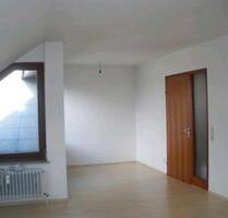 NUR FÜR NICHTRAUCHER! 2-Zimmer-DG-Whg in 71229 Leonberg-Halden