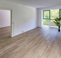 Wohnen mit LIFT - helle, moderne TOP 2-Zimmer-Wohnung ab 01.04.26 mit EBK, Balkon & Loggia - Drebach