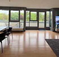 Exklusive 2-Zimmer-Penthouse-Wohnung in Unterhaching | BEFRISTET