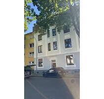 Erstbezug nach Sanierung mit Balkon: Geschmackvolle 4,5-Zimmer-Wo - Bochum Werne