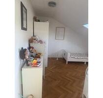 Dachgeschoss Wohnung - 268.000,00 EUR Kaufpreis, in Schwetzingen (PLZ: 68723)