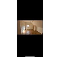 Dachwohnung 114 qm 5 Zummer - 950,00 EUR Kaltmiete, in Frankenthal (Pfalz) (PLZ: 67227)