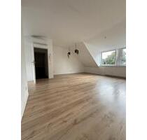 Großzügige Wohnung mit Einbauküche u. Balkon - Neukirchen-Vluyn