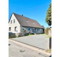 Großes, gepflegtes Einfamilienhaus mit Einliegerwohnung u. Keller - Langenhagen