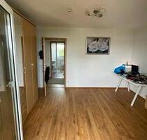 WG Wohnung.295 Kaltmiete.450 Warm. - Schweinfurt Bellevue