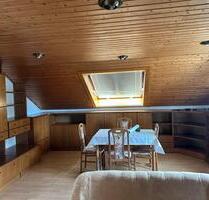 Vollmöblierte 2-Zimmer-Dachgeschoßwohnung - Möglingen