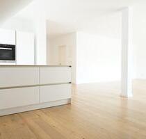 Großzügige, modern ausgestattete Wohnung im Obergeschoss - Köln Lindenthal