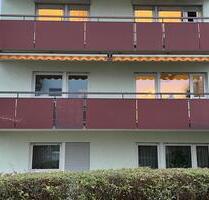 Gepflegte 3-Zimmer-Wohnung mit grossem Balkon und Einbauküche - Stuttgart Birkach