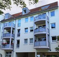Helle 2 Zimmer-Wohnung mit Balkon, Aufzug und Tiefgarage - Schwerin