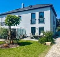 Großes Einfamilienhaus mit Garten in Gundelsheim