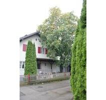 Haus mit Potenzial, eingew. Garten in zentraler Lage, EBA 